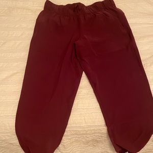 Lululemon On The Fly Jogger ‘28 (New)